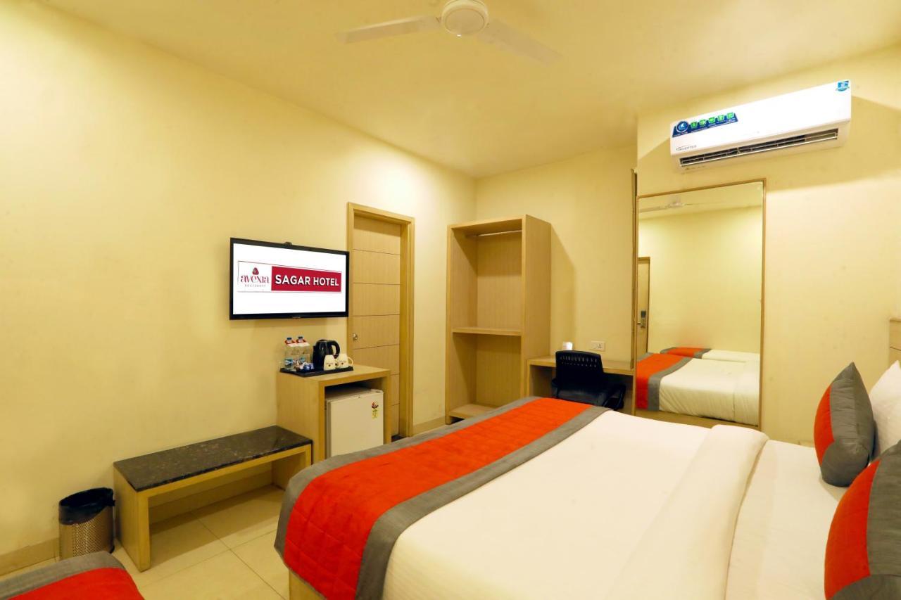 Sagar Hotel Amritsar Bagian luar foto