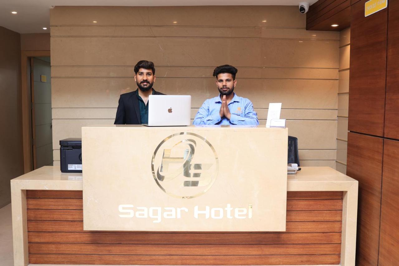 Sagar Hotel Amritsar Bagian luar foto