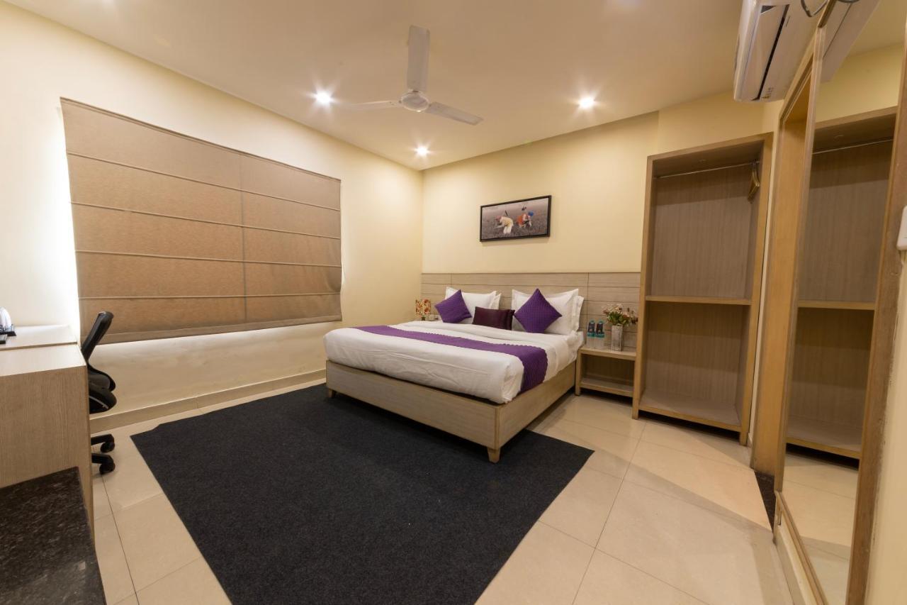 Sagar Hotel Amritsar Bagian luar foto