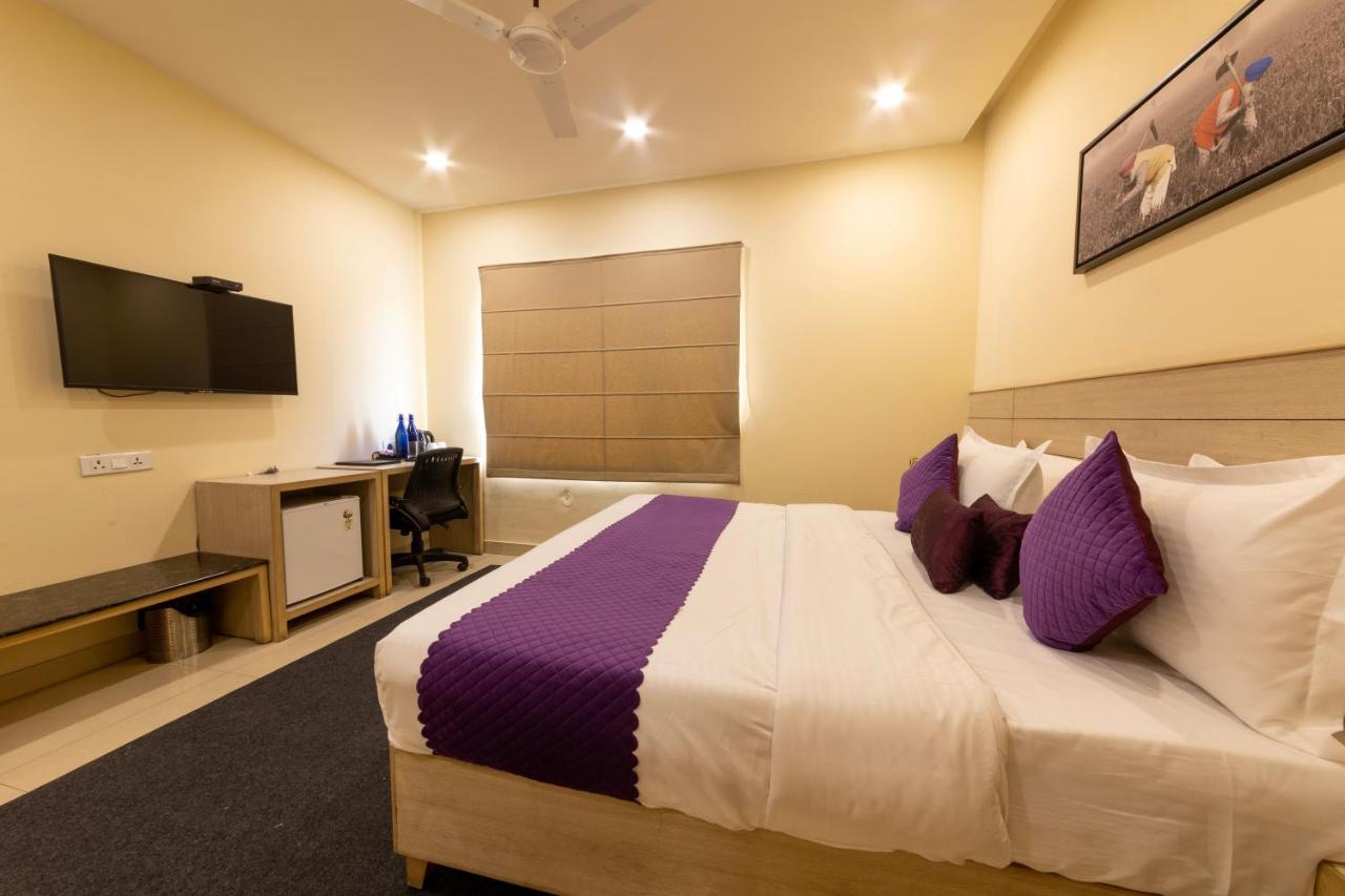 Sagar Hotel Amritsar Bagian luar foto